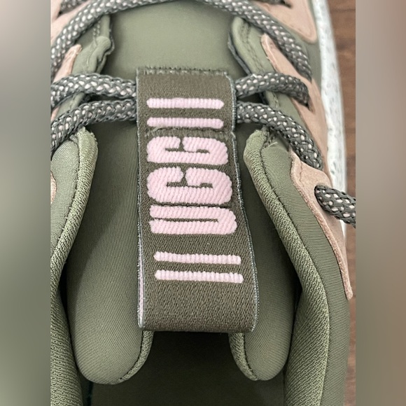 Ugg Olive Green and Pink La Cloud Lace Confetti Women Fashion Sneakers Size 9.5 - Picture 8 of 11